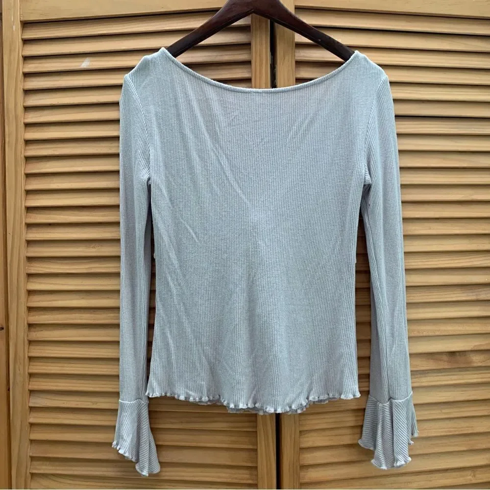 Free People V Neck Long Sleeve Size Medium